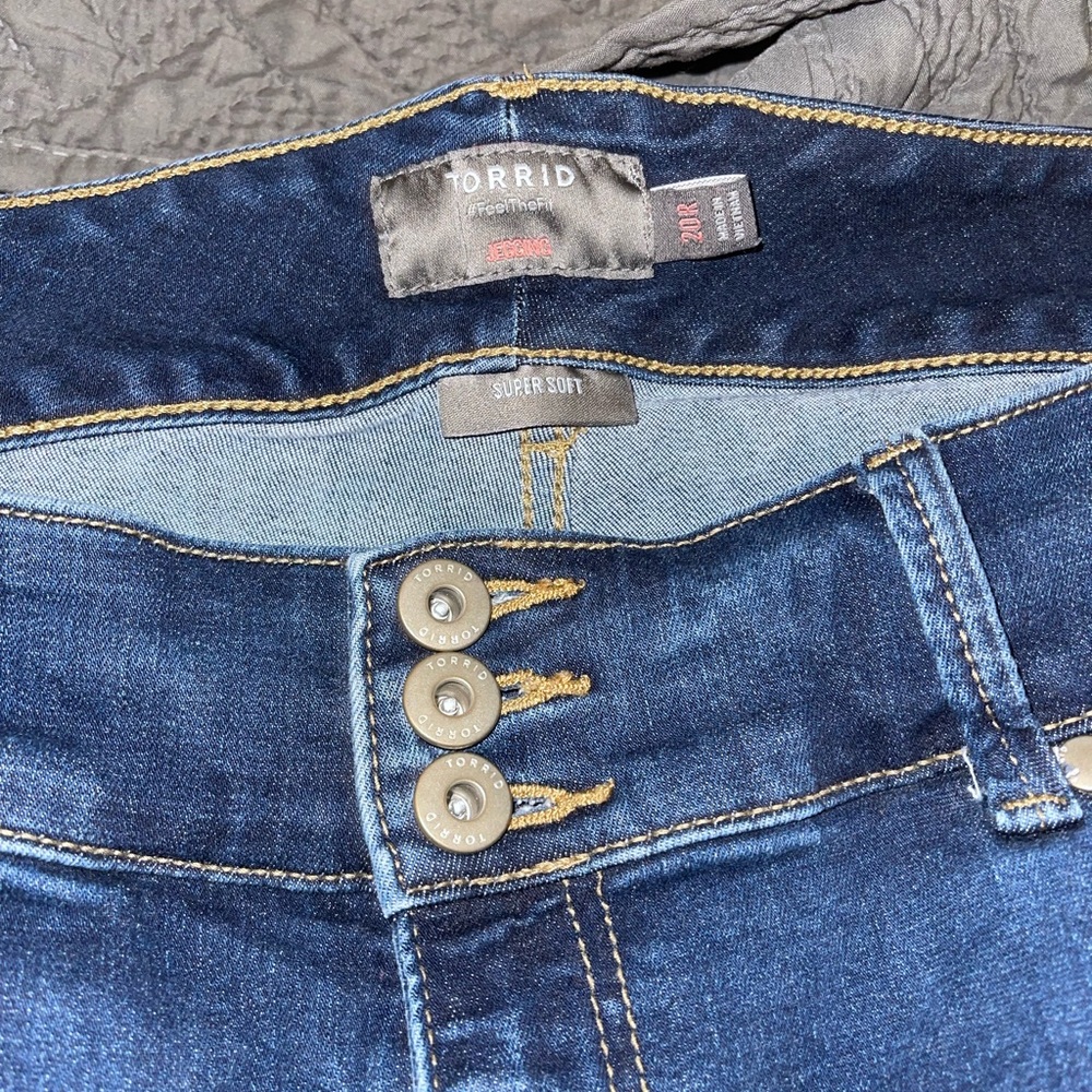 Torrid super soft jegging size 20